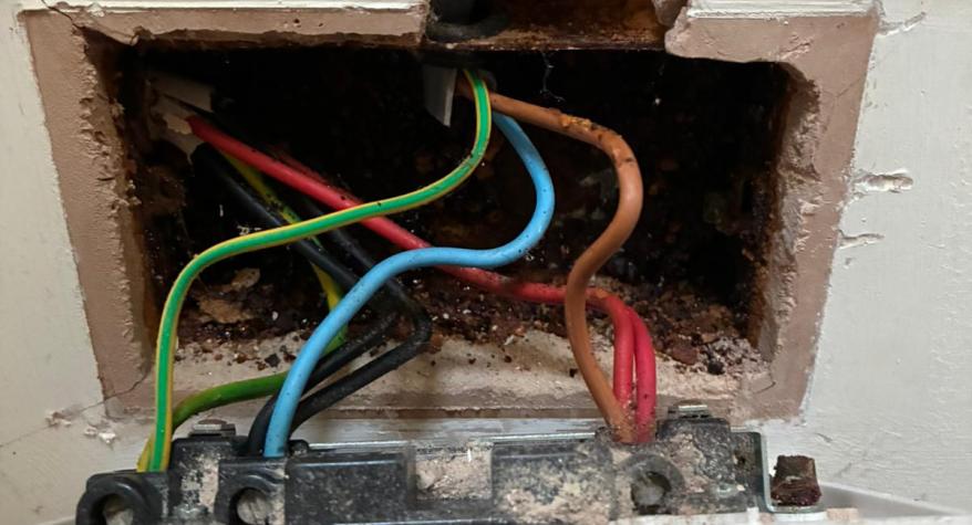 Fault Finding Electrician in Crediton – Intermittent Tripping Caused by Moisture Ingress